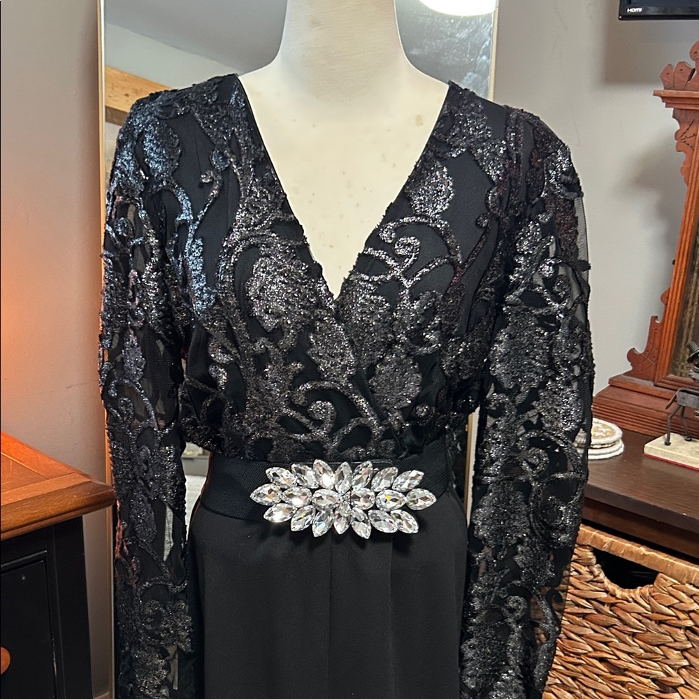 Frank Lyman Black Lace Jumpsuit w Rhinestone Belt Sz 8 NWT